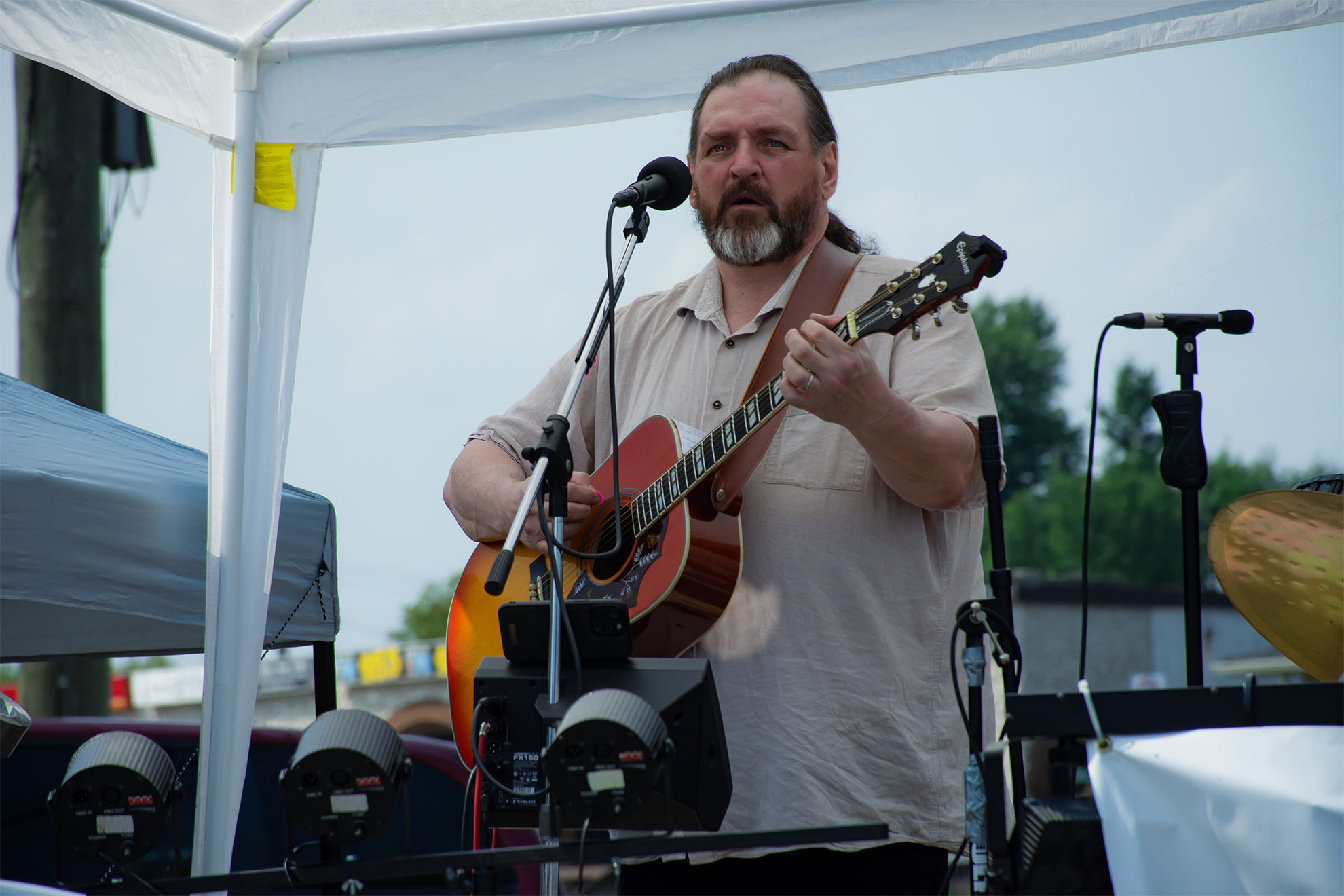 02 Rock The Bullet Mitch Ross Musician Silver Bullet Tailgate Party 2023 Getting Started.jpg